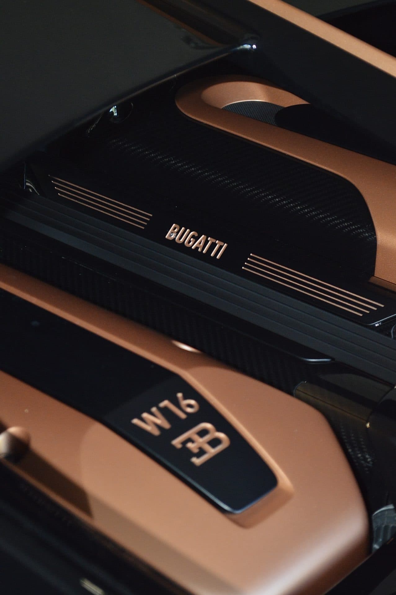 Bugatti W16 engine detail